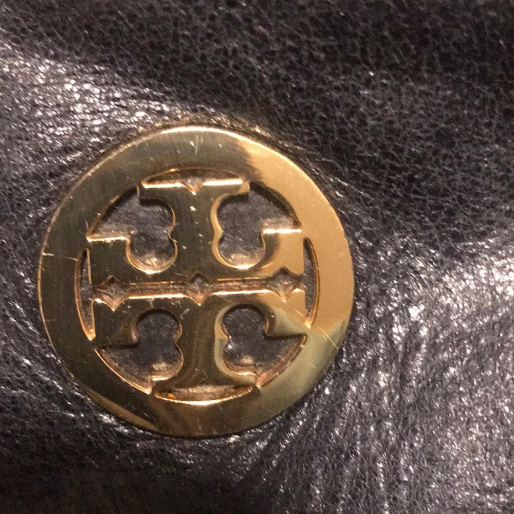 Authentic Tory Burch Dena Foldover Crossbody - Picture 7 of 7